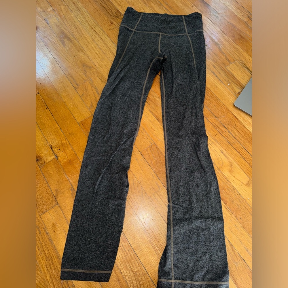 ATHLETA size S grey yoga pants!